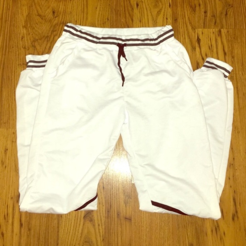 White jogger pants